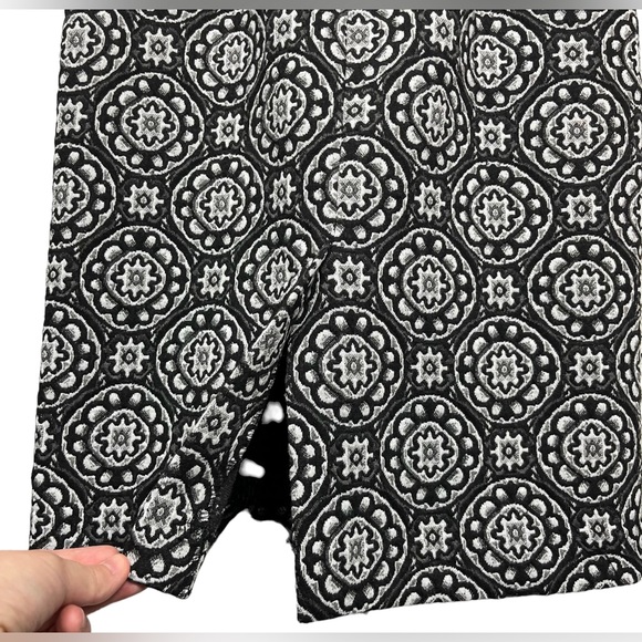 Betsey Johnson Black and White Dress | Size: 8 - Picture 5 of 9